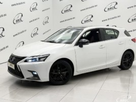 Lexus CT 200h hatchback