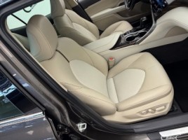 Toyota Camry, 2.5 l., Седан | 4
