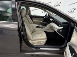 Toyota Camry | 3