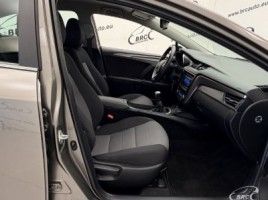 Toyota Avensis, 1.6 l., Седан | 3