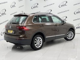 Volkswagen Tiguan | 1