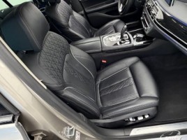 BMW 745 | 4