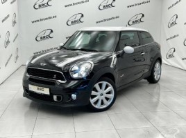 Mini Paceman hatchback