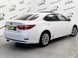 Lexus ES 300h, 2.5 l., Седан | 1