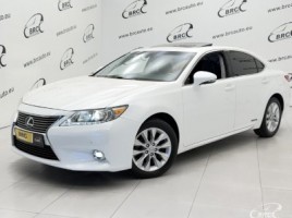 Lexus ES 300h sedanas