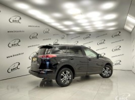 Toyota RAV4 | 1