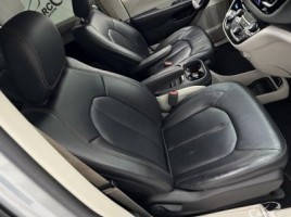 Chrysler Pacifica | 4