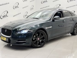 Jaguar XJ saloon