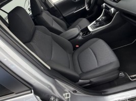 Toyota RAV4 | 4