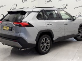 Toyota RAV4 | 1