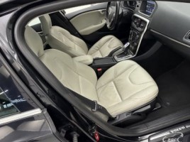 Volvo V40 | 4