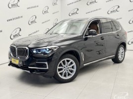 BMW X5 visureigis