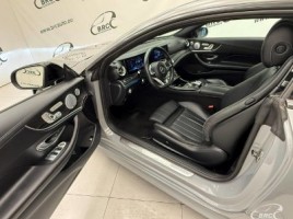 Mercedes-Benz E220 | 3