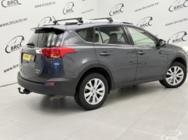 Toyota RAV4 | 1