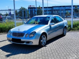 Mercedes-Benz E270