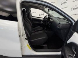Toyota Aygo, 1.0 l., cross-country | 3