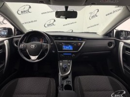 Toyota Auris, 1.8 l., Седан | 2