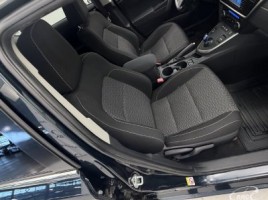 Toyota Auris, 1.8 l., Седан | 4