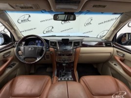 Lexus LX 570 | 2