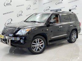 Lexus LX 570 visureigis
