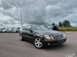 Mercedes-Benz E200 | 2