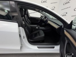 Tesla Model 3, Седан | 3