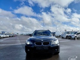 BMW 530 universalas