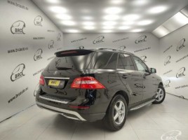 Mercedes-Benz ML350 | 4