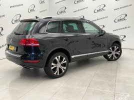 Volkswagen Touareg | 1