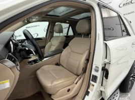 Mercedes-Benz ML350 | 3