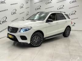 Mercedes-Benz ML350 cross-country