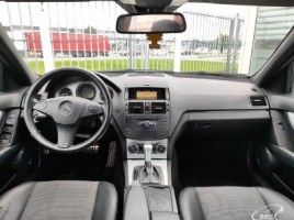 Mercedes-Benz C320 | 3