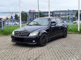 Mercedes-Benz C320 sedanas