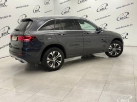 Mercedes-Benz GLC300 | 1