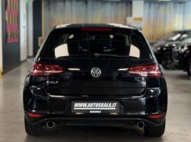 Volkswagen Golf | 2
