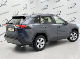 Toyota RAV4 | 1