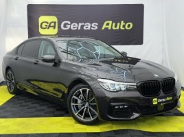 BMW 740 | 2