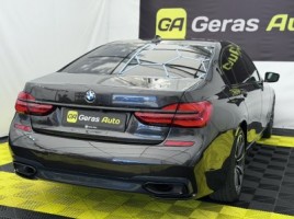 BMW 740 | 3