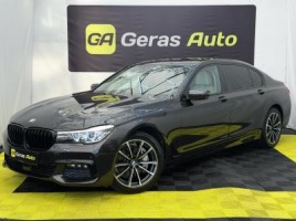 BMW 740