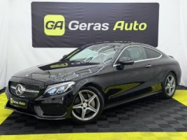 Mercedes-Benz C300 купе