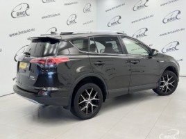 Toyota RAV4 | 1