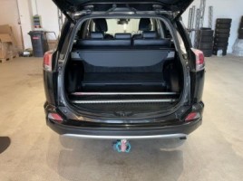 Toyota RAV4 | 4