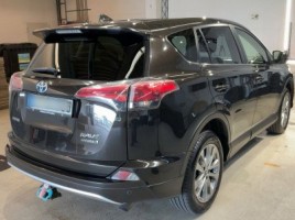 Toyota RAV4 | 3