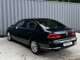 Volkswagen Passat, 2.0 l., saloon | 4