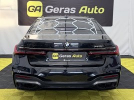BMW 740 | 4