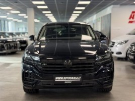 Volkswagen Touareg, 3.0 l., cross-country | 1