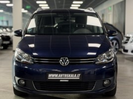 Volkswagen Touran | 1
