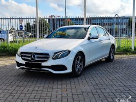 Mercedes-Benz E200 sedanas