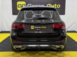 Mercedes-Benz GLC300 | 4