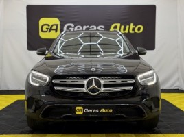 Mercedes-Benz GLC300 | 1